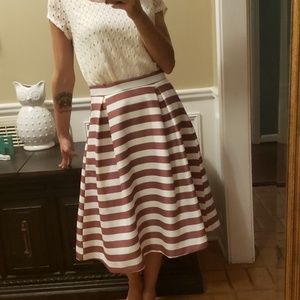 Haute Monde pleated skirt nwt